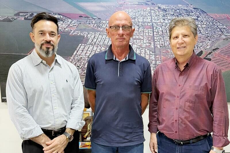 Imagem de compartilhamento para o artigo De forma harmoniosa, Prefeitura de Chapadão do Sul anuncia Altair Antonio Trentin como novo Secretaria de Obras da MS Todo dia